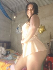 sexyhotbigass: Culo grande y rico ( 2 фото)