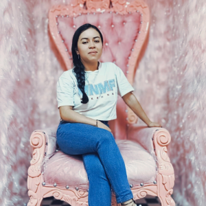 julietha_dior_t Public Pic 3