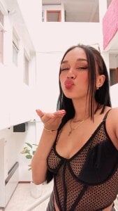 coraline_vera Public Pic 5