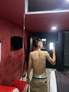 Public od Naughty_gabo010  3 snímek