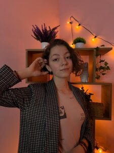 DaynaYarde Public Pic 3