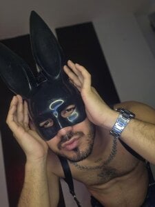 samuelcoopeer leather badbunny 😈🐰 Pic 2