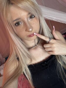 OnlyEva1のPublicの 3枚の写真