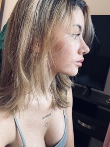 Your_Honeey Public Pic