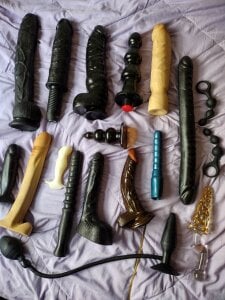 Toys de KneelForAlpha  photos