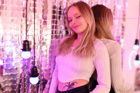 lucy_loy Innocent Charm Pic 8