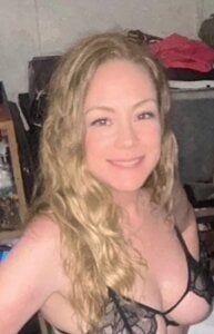 amandatheblondewife New Pic