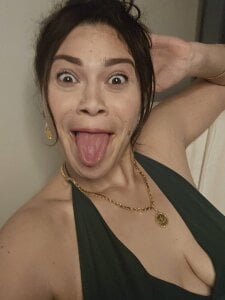 Join AysheLimaTR Live Sex Chat - Profiles, Reviews, & Porn