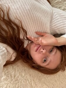 ArdithGoodrich Rest on the bed Pic 7