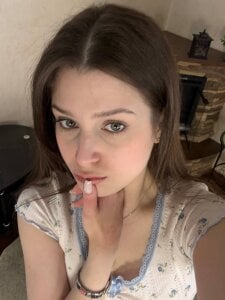 DeanUnnold attractive student Foto 2