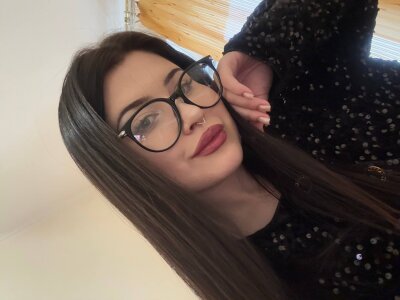 KiraConnor Public Foto 3