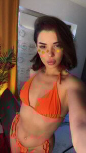 NaughtyChloe a little bit of me 사진 2