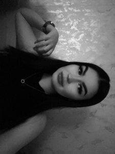 CoreenYorton 🖤 Fotka