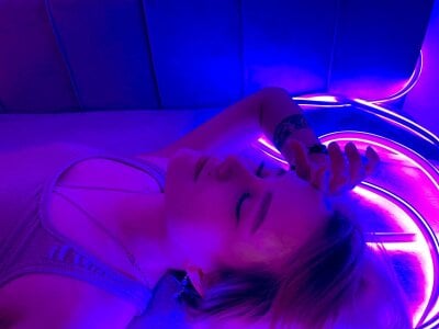 Ellie_Heavenly Neon vibe Foto 3