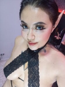 Aurelia_Walker Just me ❤️❤️ Pic 2