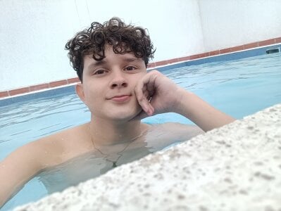 Nathan_Bluee New pool time Pic 2