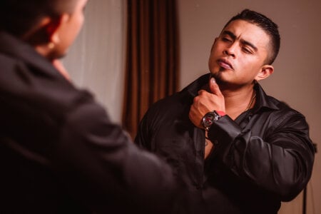 Maxkartherのbig sexy manの 2枚の写真