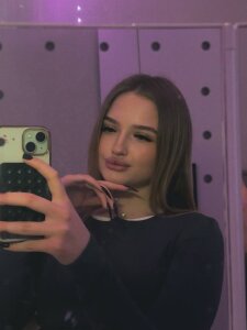 I'm Lolla 🐰 de SolLocy  2 photos