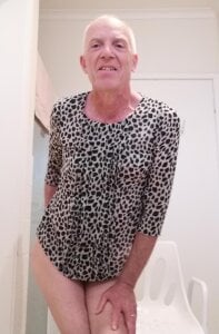 angie-puttana Angie showing feminine side Pic 9