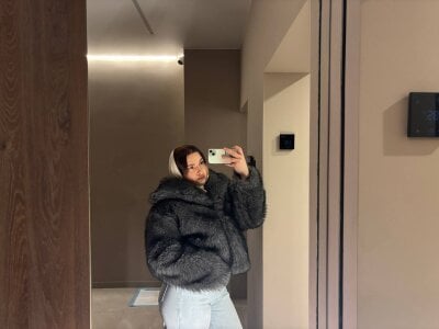 avery_sun mi life  2টি ছবি