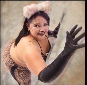 hot kitten de BustyyJuicy_Rs  2 photos