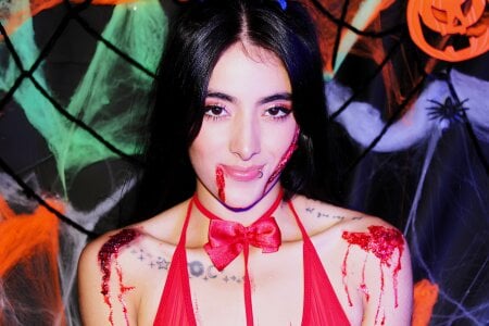 Cora_222 Trick or Treat? 🗣🗣🎃🎃 Pic 4