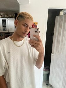 ItsZairen Public Poză 3