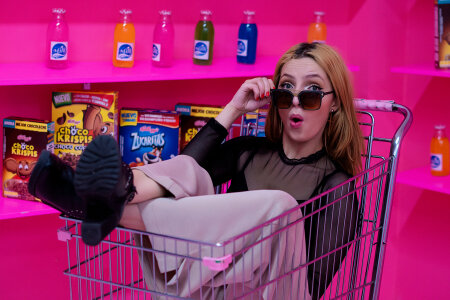 julietaanalsquirt supermarket Foto 5