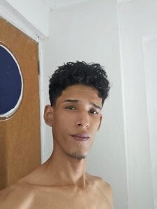 Liam de kaiborman00  5 photos