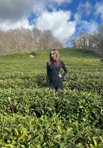 VickieKush sunny walk Immagine 