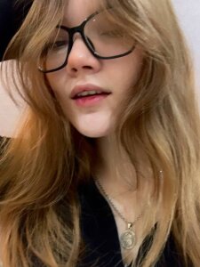 KaciRow Public Poză 4