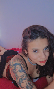 Roxanne_Love Public Pic 3