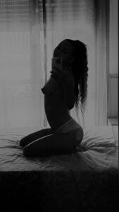 AlessiaCreed Just sneak peak Pic 6