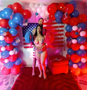 Couple_Gold69 4th July Pic 9