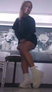 Zoedaniels yours صورة واحدة|Zoedaniels yours صورتان|Zoedaniels yours  4 صور|Zoedaniels yours  4 صورة