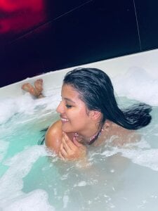 lily_collinsx Public Foto 3