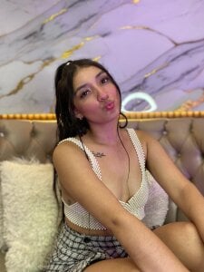 LITTLE_MIAA I wanna play with you 😍 Pic 2