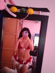 AngieRousse_ Public Pic 6