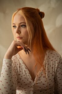 Elle_Funning Public Foto 6