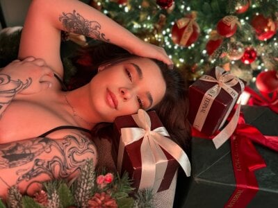 Bella_Alita Marry X-mass 🤶 Pic 6