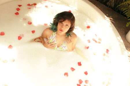 Kaira_moon Jacuzzi vibes ✨ Poză 2