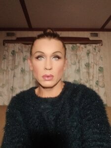 lilianashemale Public Pic 4