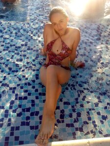 kate_rosse02 Public Pic 8