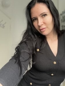 evie_rain Public Pic 6