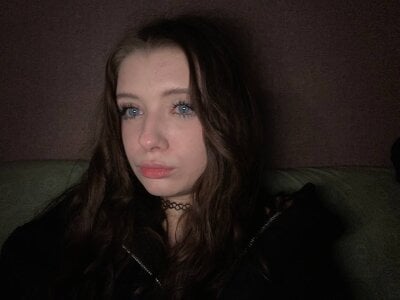 AngelenaCrittendon my favorite suit🥰  3টি ছবি