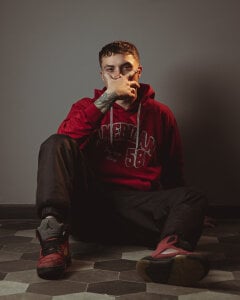 Silence, attitude and internal fire 🔥❤️ de Lil_James  Imagens