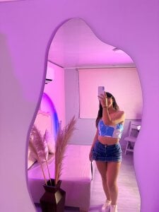 “I can't give it my all today… but I can make you want it 😉” de katy_sweet19  2 photos