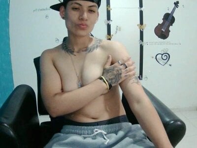 odeli_tomboy Public Pic 6