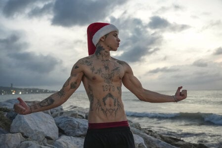 john_mystic beach day Pic