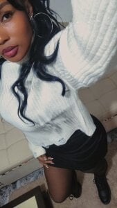 Isla_Scott More of isla Pic 3